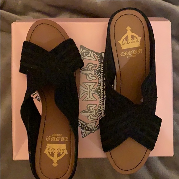 Wedge black fabric slides good condition - Picture 2 of 3